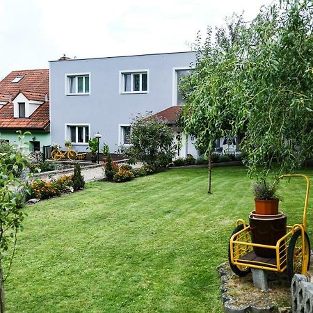 Apartment Livi Mikulov Ngoại thất bức ảnh